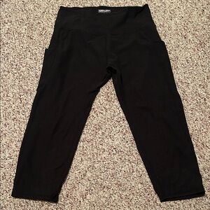 Women’s Kirkland Capri Leggings